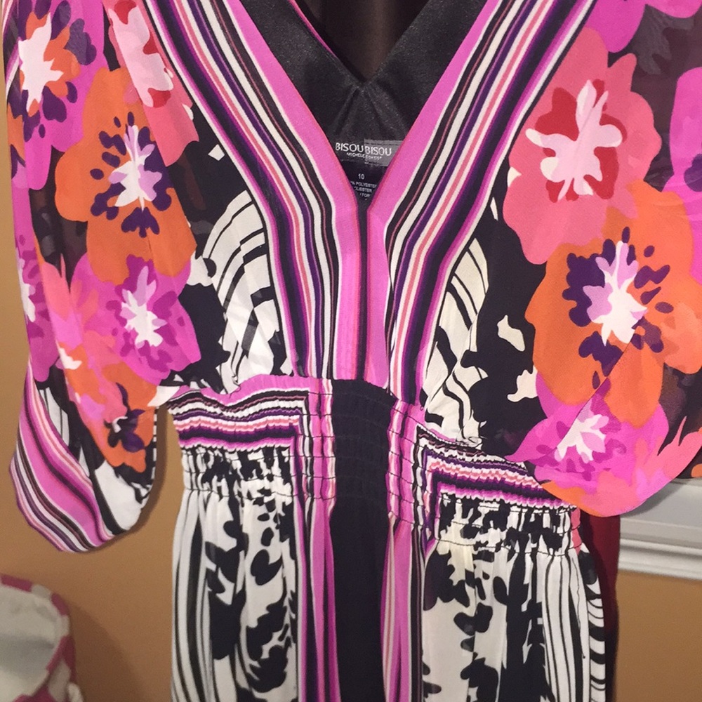 Dress - Picture 3 of 5